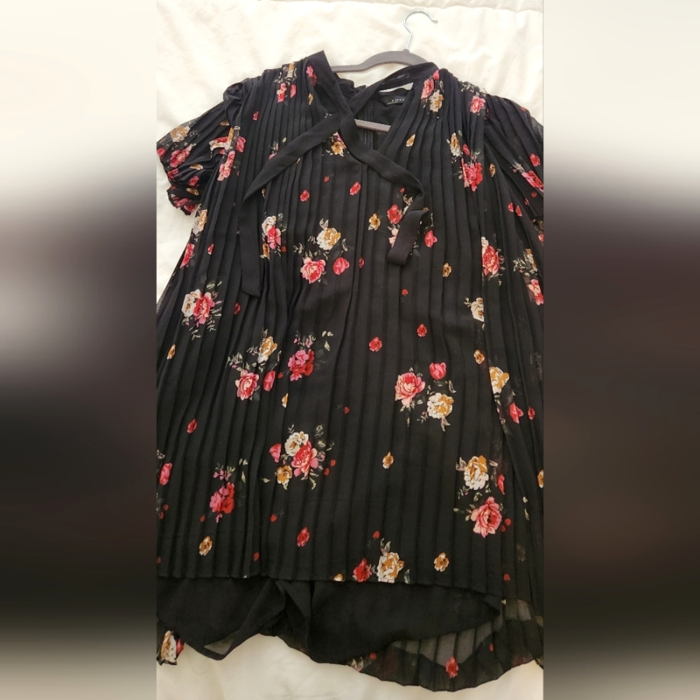 ZARA FLORAL ROMPER XS